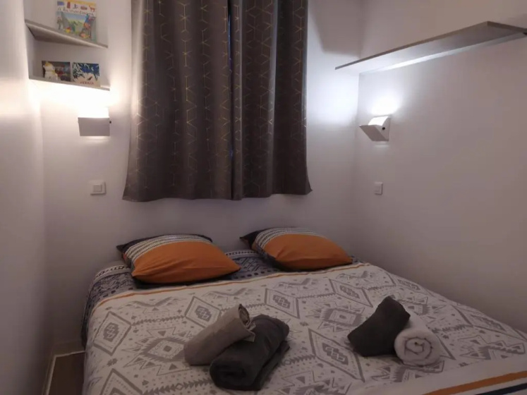 Цены на Nice appartment for 6 to 8 people ski in and out in Courchevel в Куршевеле