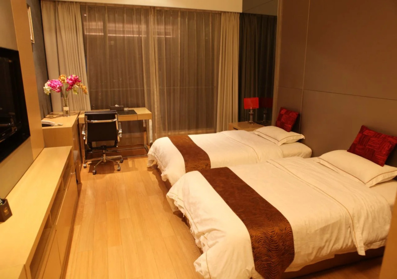 Цены на Guangzhou Poly World Trade Center Apartment в Гуанчжоу
