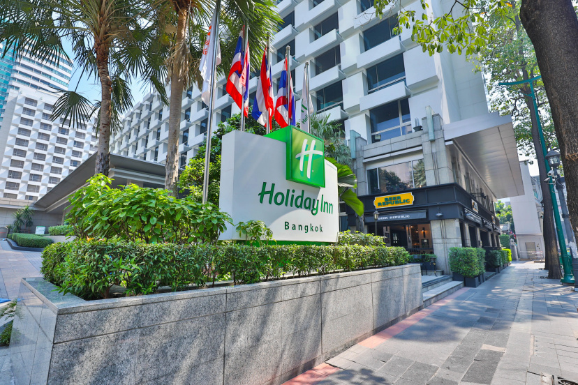 Holiday Inn Bangkok by IHG — отель в Бангкоке для семейного отдыха