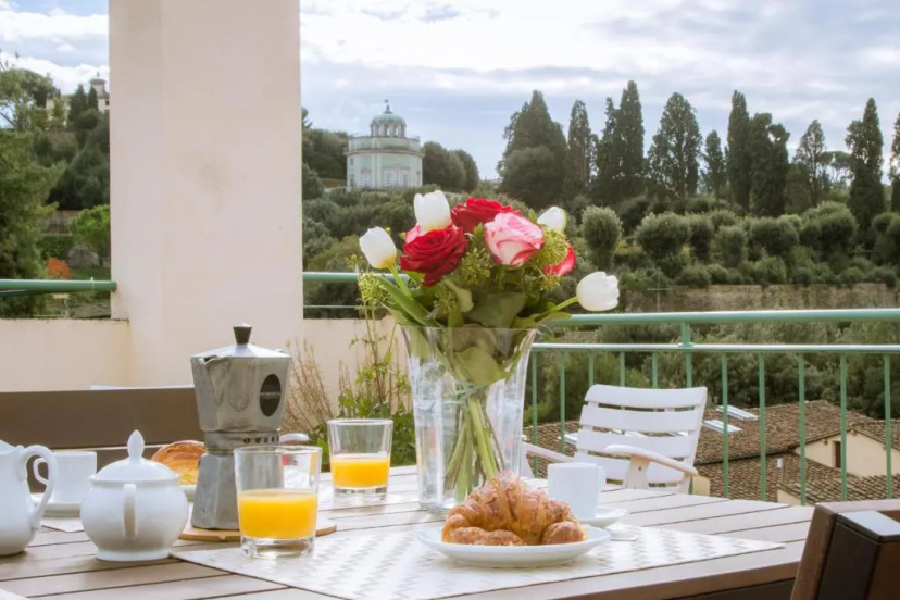 Boboli Garden Apartment with Terrace — отель с удобствами в Флоренции