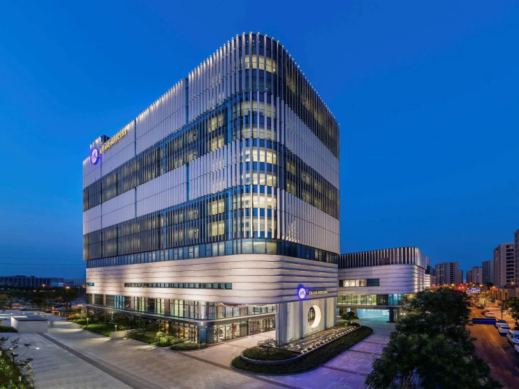 Grand Mercure Shanghai Lingang — отель с отзывами гостей в Шанхае