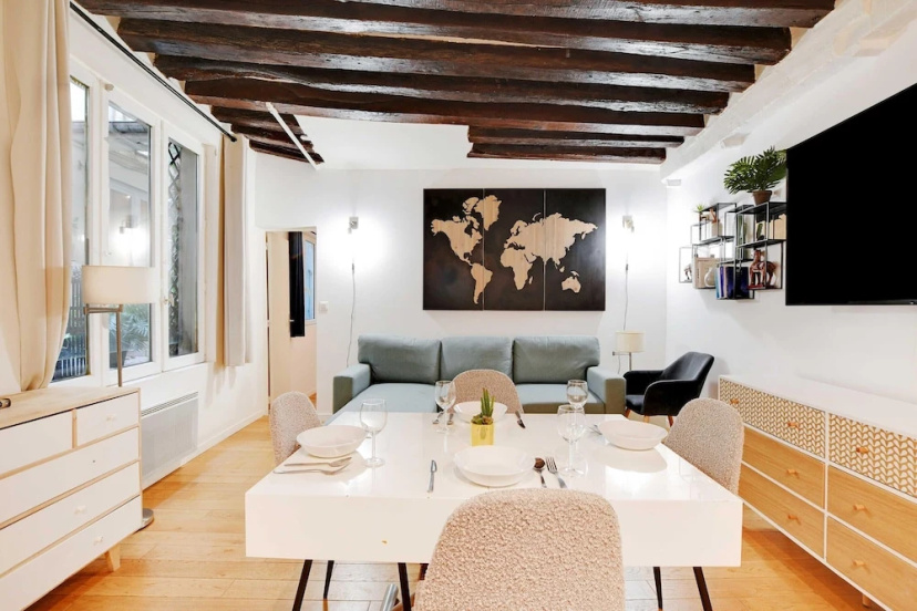 Amazing Apartment 1br/4p - Chatelet — забронировать отель в Париже