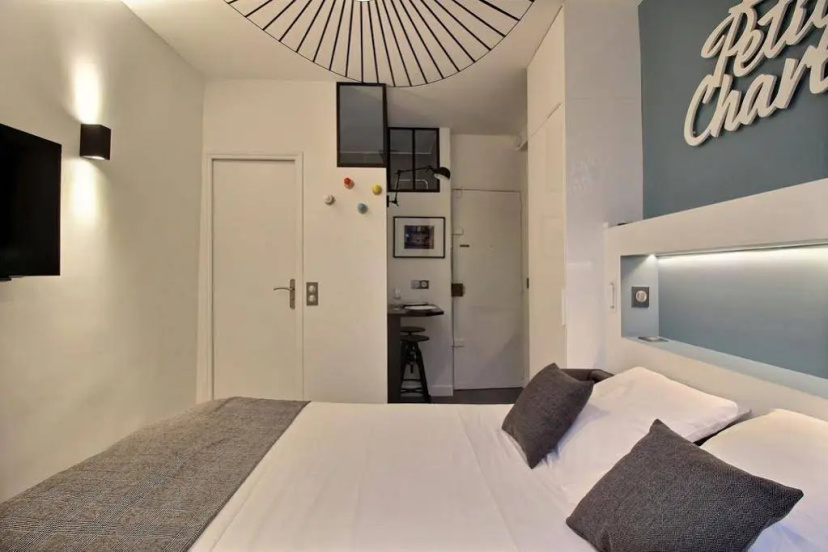 Appartement Le Petit Charlot — комфортный отель в Париже