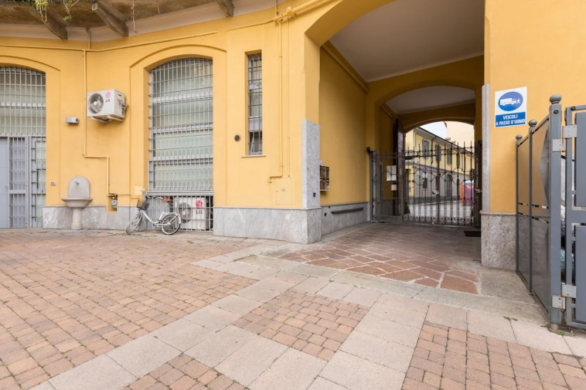 Milano Apartments Mortara 17 — отель с удобным расположением в Милане