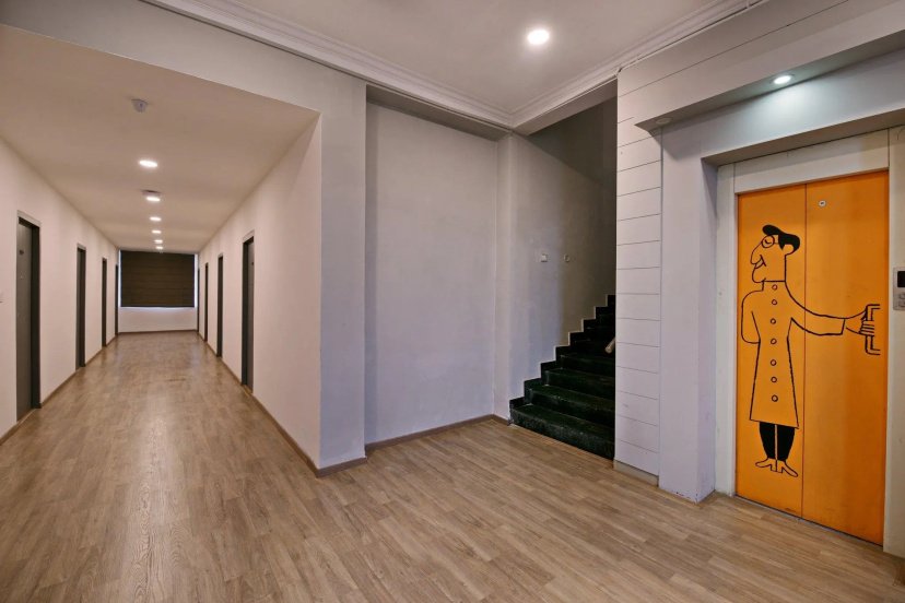 OYO Townhouse 183 Function Inn - Hotel in Λάκναου - Photo 1