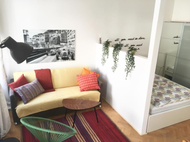 Lovely apartments in a quiet area close to the city center — отель с удобным расположением в вене