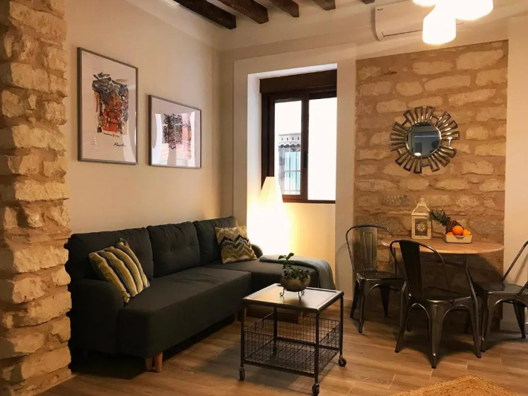 Цены на VillaVieja17 Studio-Apartments в Аликанте
