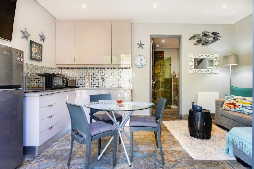 Campsbay Sea View Apartment — отель с удобствами в Кейптауне