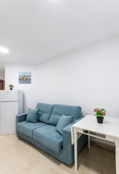 Apartamentos Navarra 24 — забронировать отель в Мадриде