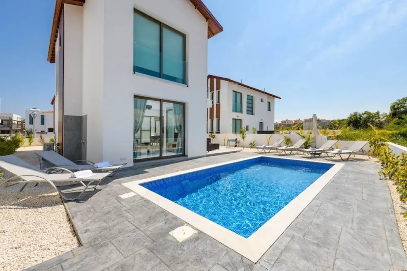 Цены на Villa Levanda 40 in Protaras в Протарас