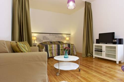 Comenius Apartments — отель с удобным расположением в Берлине