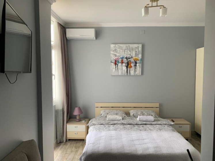 Цены на Queen Tamara Apartments в Батуми