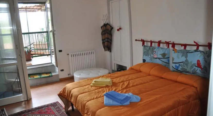 Marina Guest House — комфортный отель в Неаполе