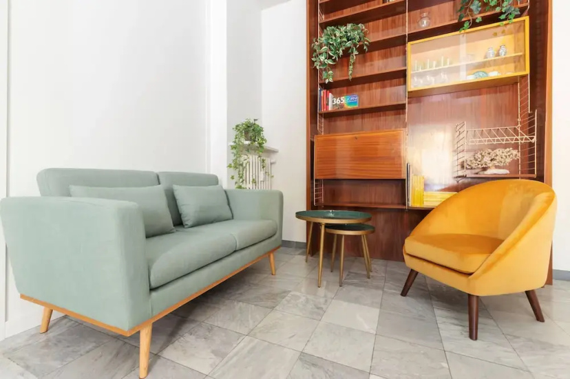 JOIVY Charming 2BR flat near the Duomo — отель в Милане, Италия