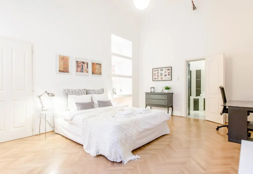 Oasis Apartments - Museum Quarter — отель с удобствами в Будапеште