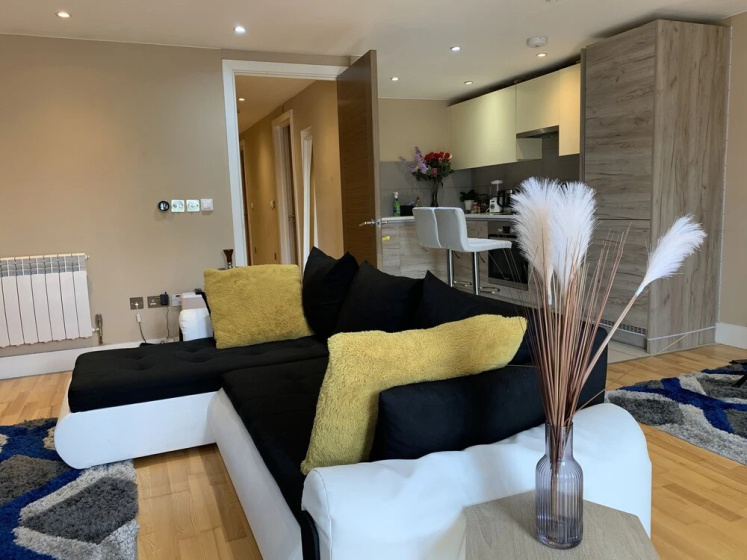 Charming 2-bed Apartment in Kingston Upon Thames — отзывы гостей и цены