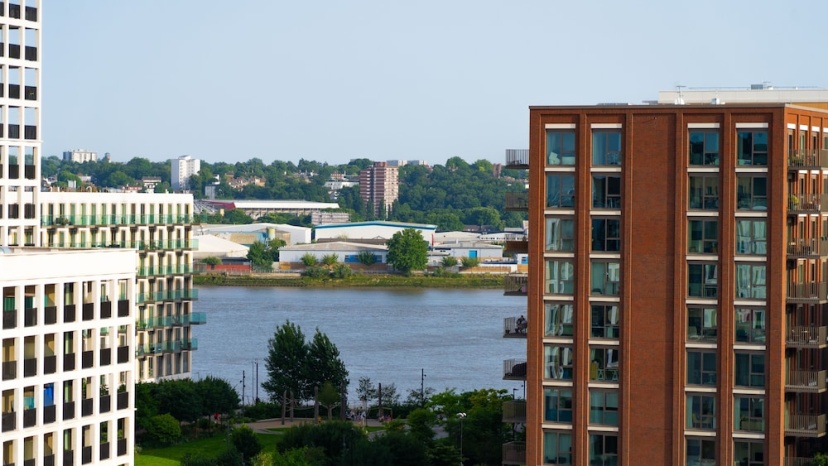 Royal Wharf - 1 Bed - Balcony - River & City View — отзывы гостей и цены
