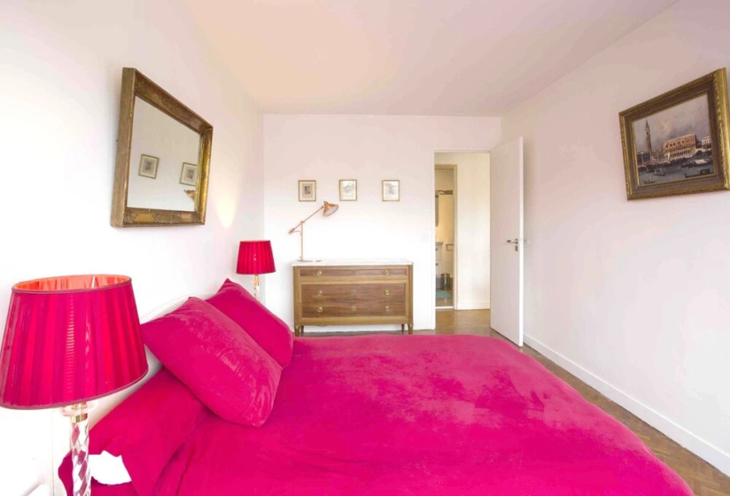 Цены на Apartment With one Bedroom in Paris, With Wonderful City View and Wifi в Париже