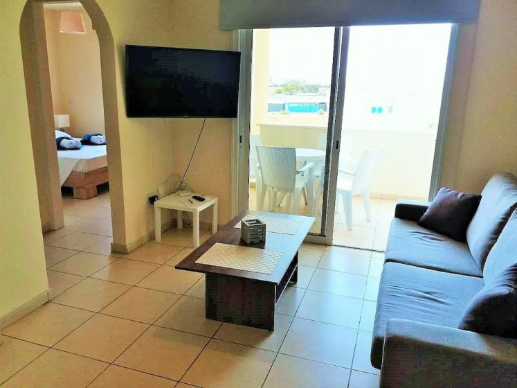 206 Sunrise Beach Apartment — забронировать отель в Ларнака