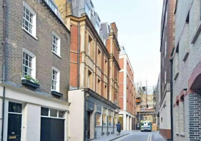 D8 - Hoxton Square Penthouse — забронировать отель в Лондоне