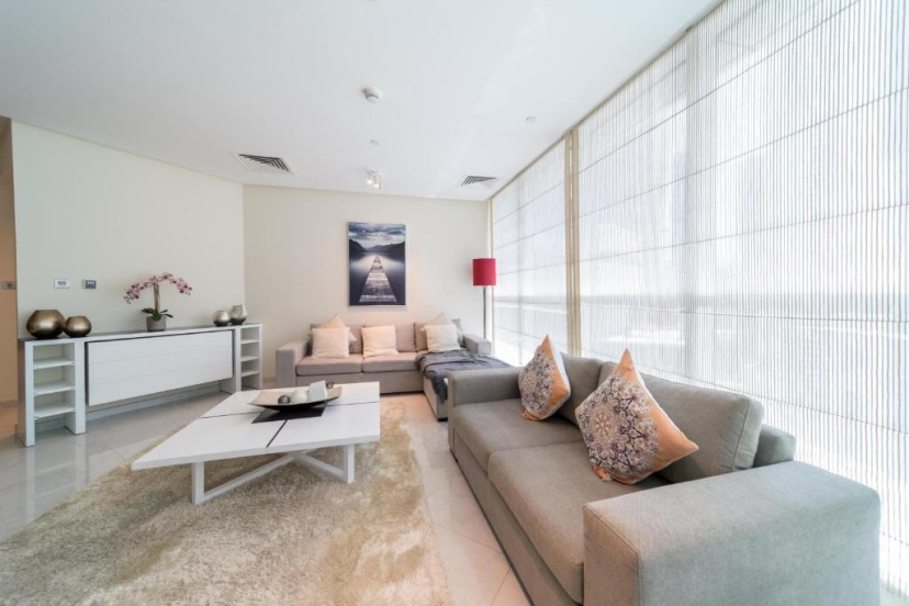 Hometown Apartments - Luxury and Spacious 3 bedroom apartment in Marina — отзывы гостей и цены