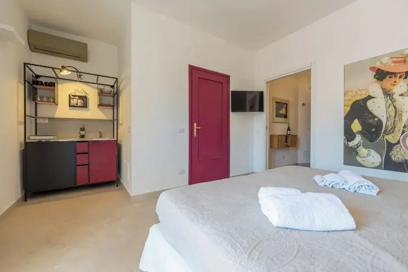 Molo Angioino Suites — забронировать отель в Неаполе