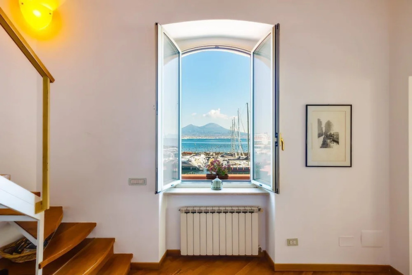 Borgo Marinari - BH 113 — отель с удобствами в Неаполе