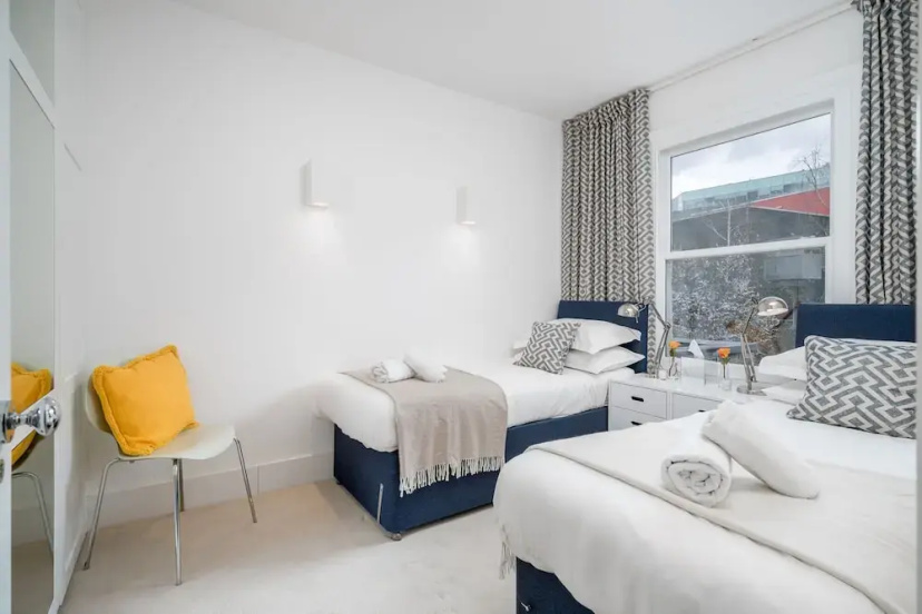 JOIVY Captivating 2-Bed Flat In Shepherd'S Bush — отель с удобным расположением в Лондоне