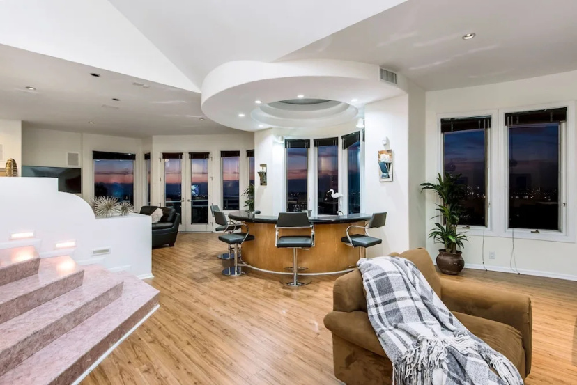 Playa Villa Mansion — отель с удобным расположением в Лос-Анджелесе