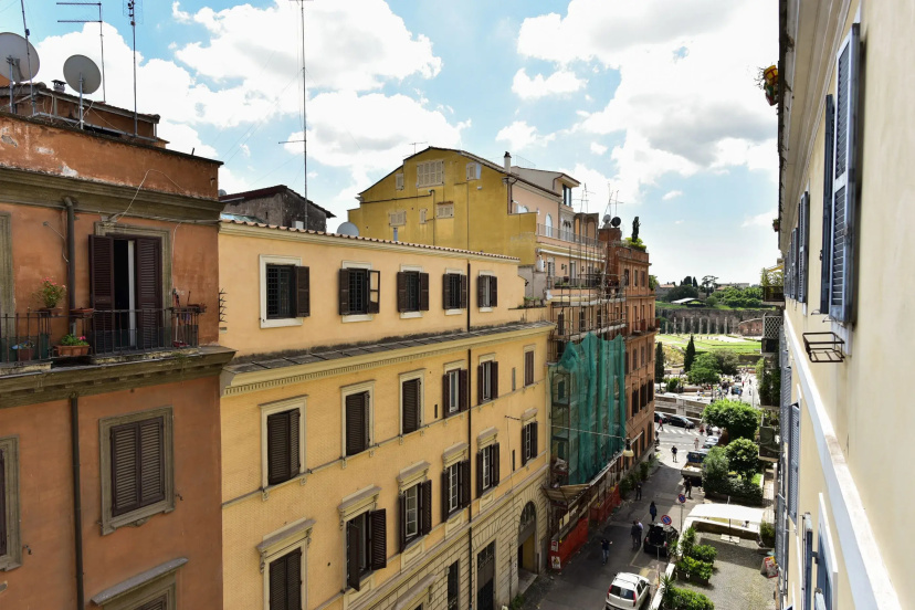 Colosseo Dream House — комфортный отель в Риме