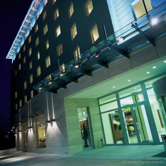 Airport Hotel Okecie 4 — отель в Варшаве, Польша