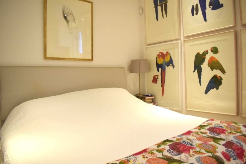 Chic 1BD Flat - 11mins to Holland Park, Kensington — забронировать отель в Лондоне