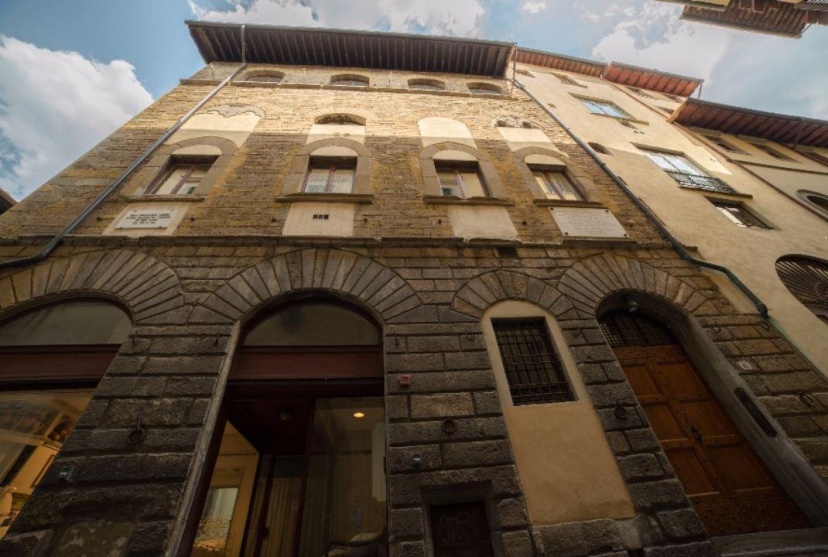 Belledonne Studio Apartment — забронировать отель в Флоренции