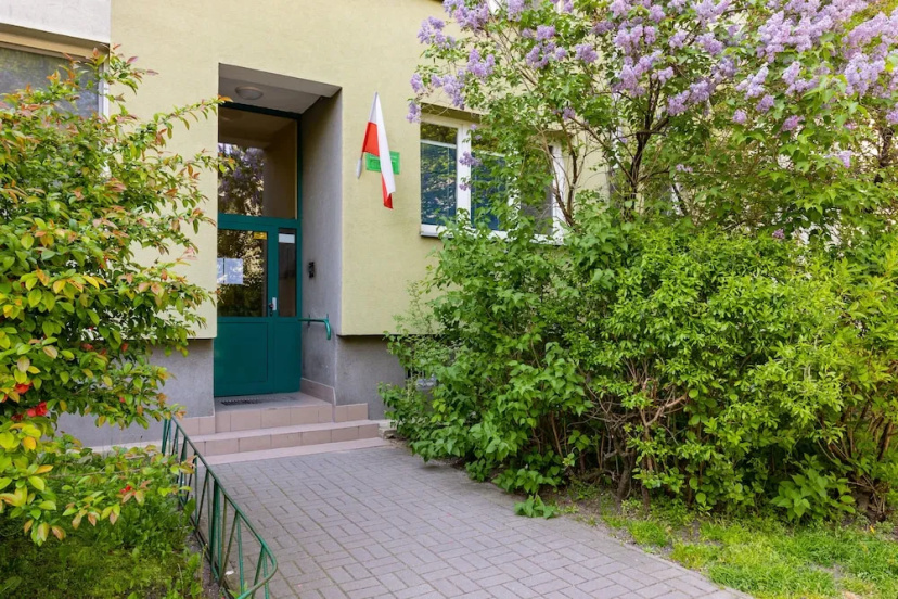Apartment Retro Warsaw by Renters — отель с удобным расположением в Варшаве