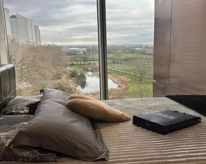 Stunning 2-bedroom Flat With Park View — отзывы гостей и цены