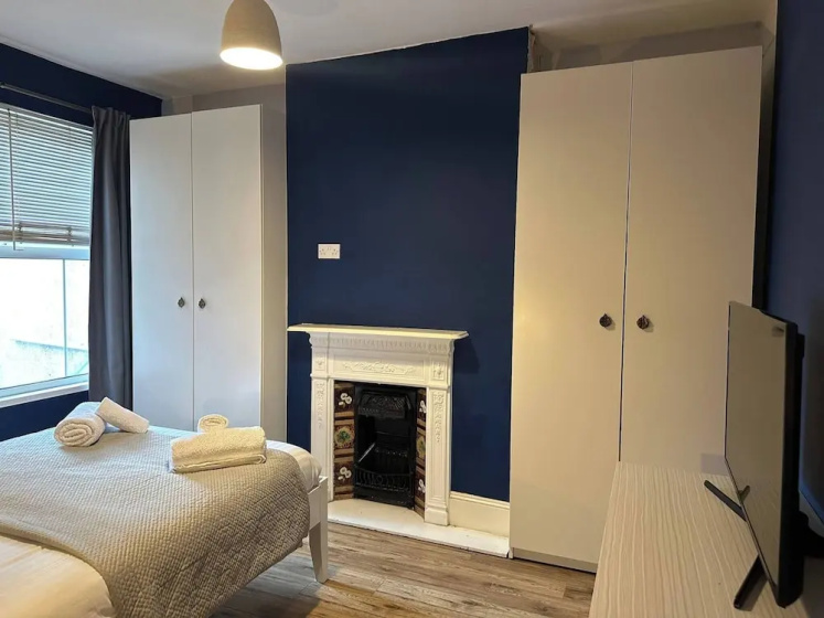 Цены на Bright Open-plan Apartment in Welling, South East London в Лондоне