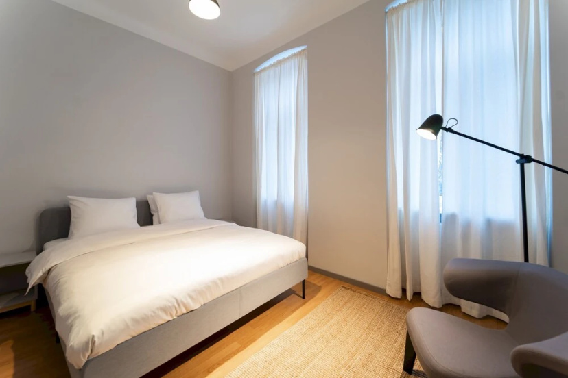 Цены на Modern and Bright Apartment - Close TO City Centre в вене
