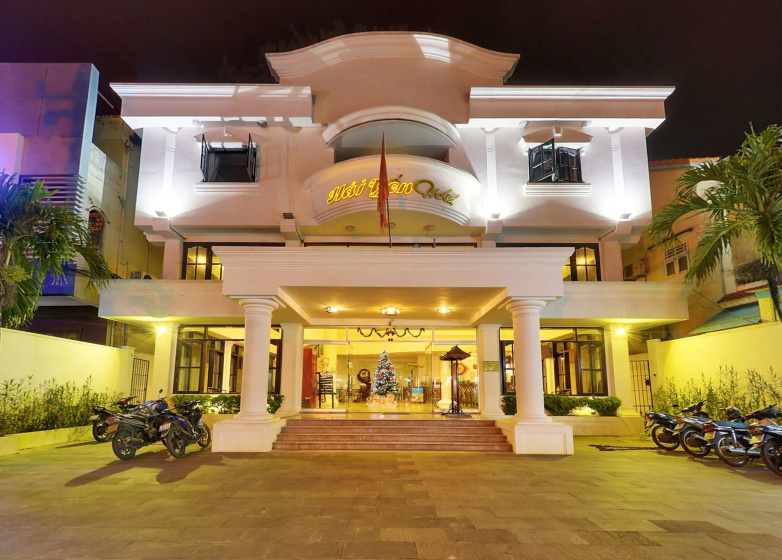 Hai Yen Hotel — забронировать отель в Дананге