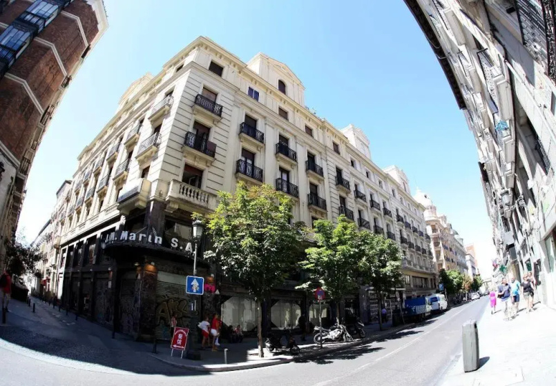 Hostal Sol Square Madrid — забронировать отель в Мадриде