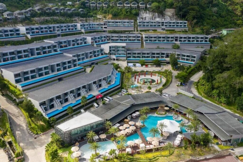 Sea View Suite Pool Access  C81 — отель с удобным расположением в Патонг