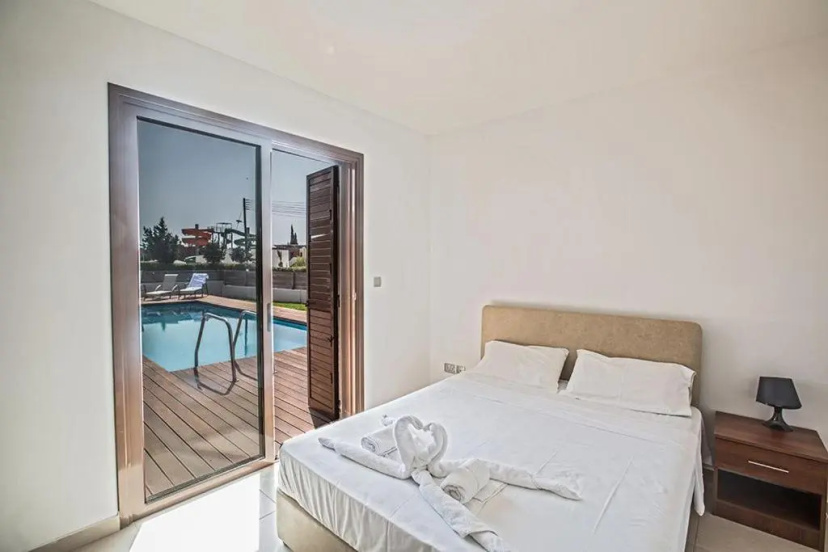 Цены на Villa Petreris Dyo - Lovely 3 Bedroom Ayia Napa Villa with Pool - Short walk to Nissi Avenue в Айя-Напа