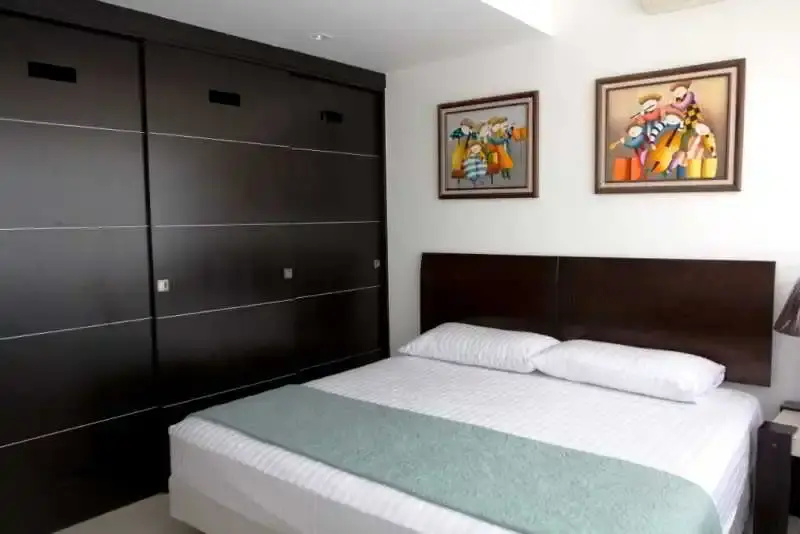 Barcelona Tower Suites - Hotel in Cancún - Photo 4