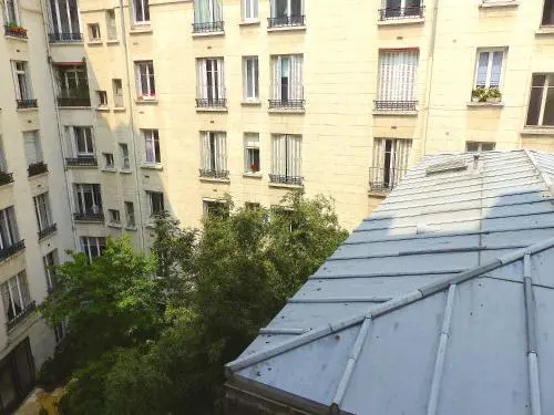 Цены на Delightful 1BR next to the Eiffel Tower в Париже