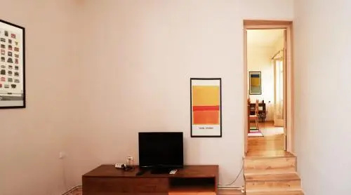 Mixstyle Apartment Near Fabrika — забронировать отель в Тбилиси