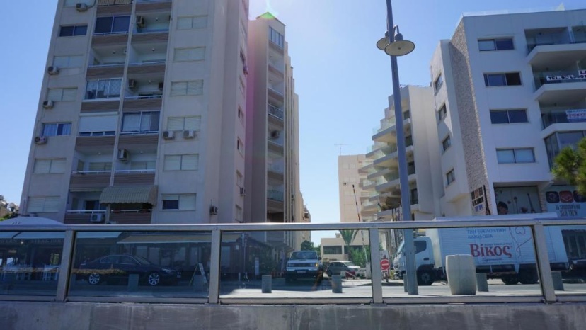 Lazuli Beach & Pool Apartment 501 — забронировать отель в Ларнака