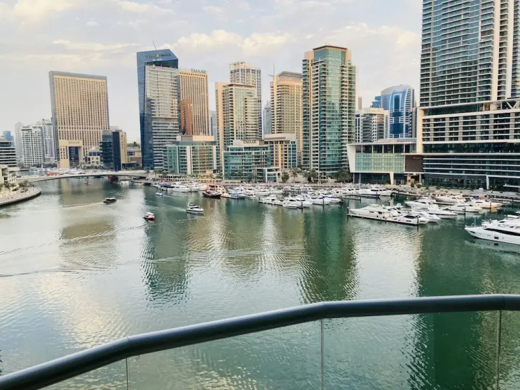 Whitesage - Marina Gem, Fancy Apartment with Waterfront Views, Dubai — отель в Дубае, Объединенные Арабские Эмираты