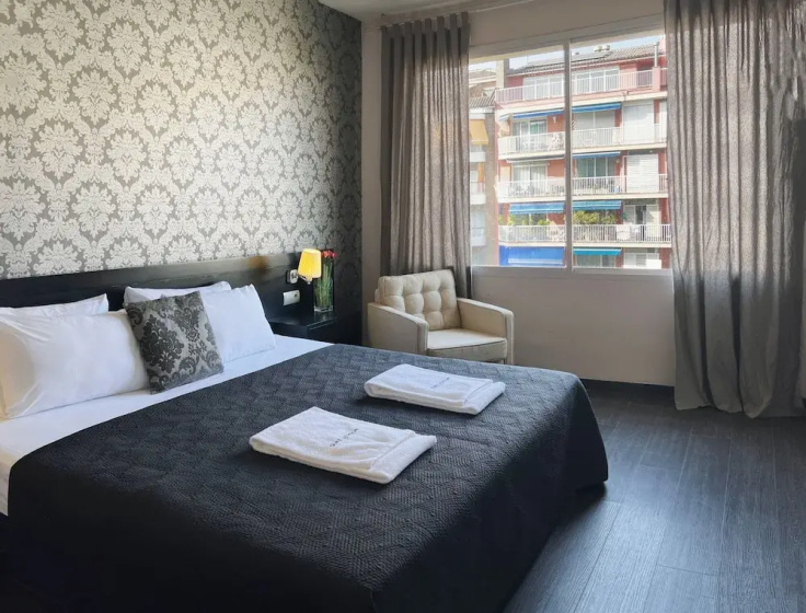 Stay U-nique Apartments Beltrán i Rózpide — забронировать отель в Барселоне