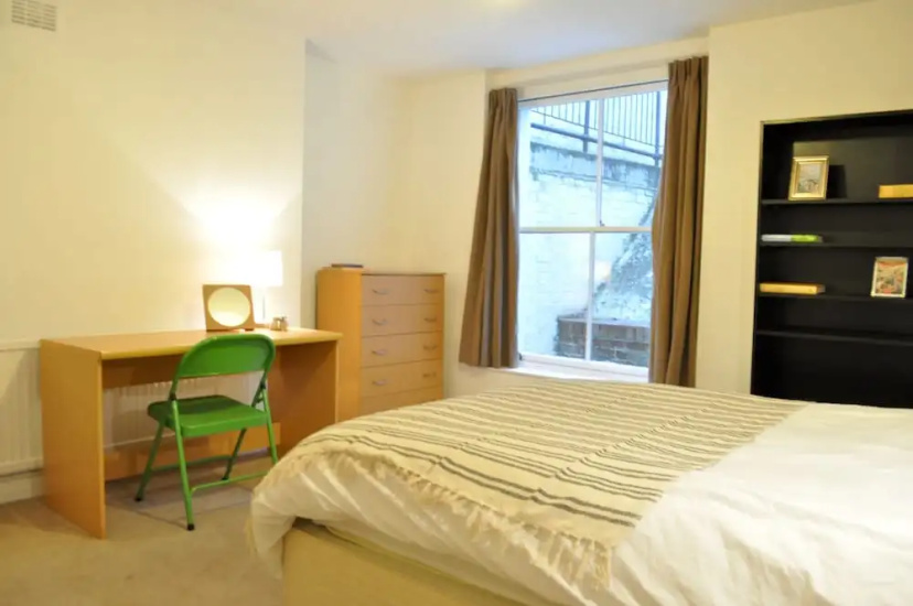 Lovely Spacious Central 3 Bedroom Apartments — отзывы гостей и цены