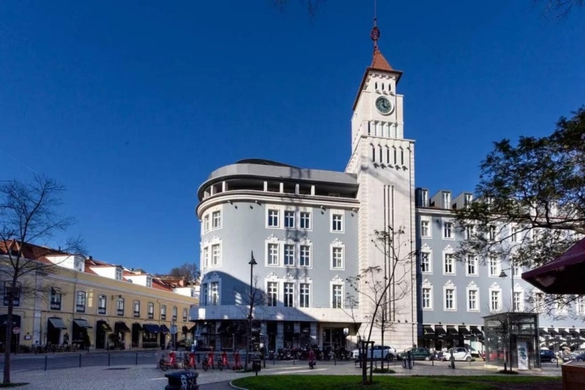 ALTIDO Urban 2BR Apt w/ Park view, in Cais do Sodré — забронировать отель в Лиссабоне