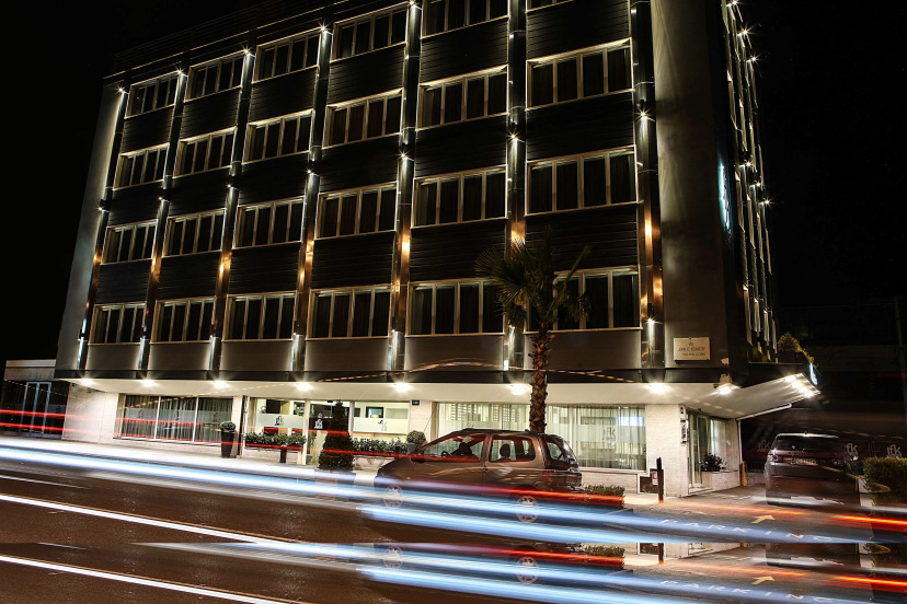 Best Western JFK Hotel — комфортный отель в Неаполе